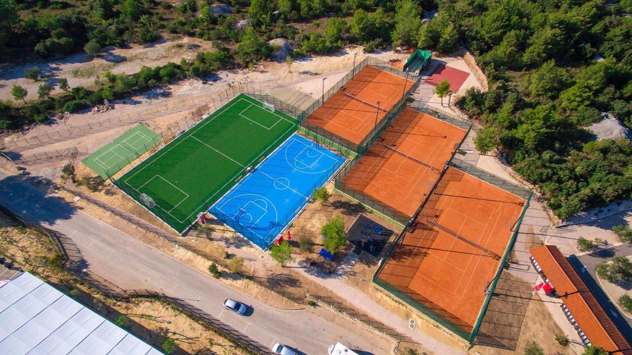 Amadria Park Kids Hotel Andrija ชิเบนิก ภายนอก รูปภาพ